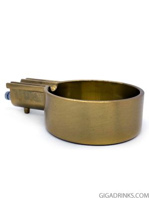 Ashtray with magnesium matches